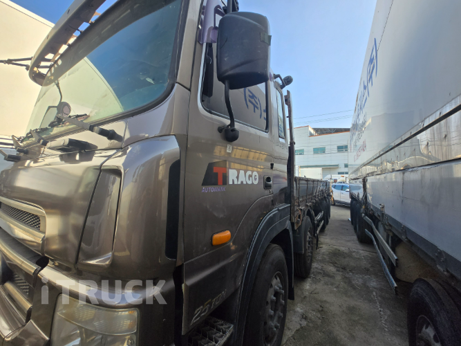 현대 트라고 520 앞사바리 카고 25톤 오토