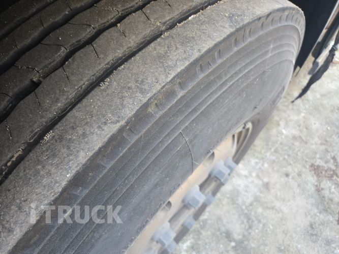 현대 트라고 520 앞사바리 카고 25톤 오토 10