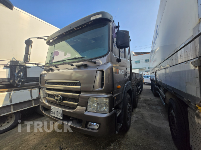 현대 트라고 520 앞사바리 카고 25톤 오토 1