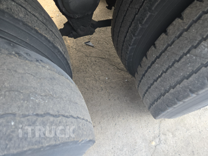 현대 트라고 520 앞사바리 카고 25톤 오토 12