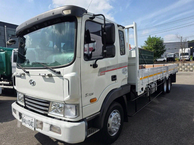 현대 메가트럭 260 앞축 카고 7.5톤 수동 0