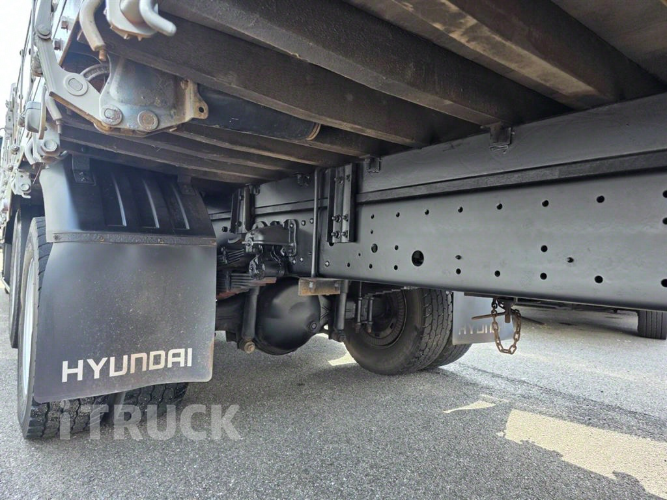 현대 메가트럭 260 앞축 카고 7.5톤 수동 8