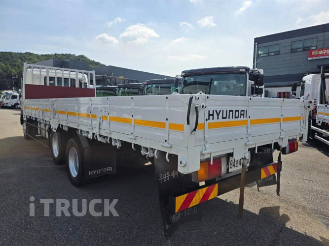 현대 메가트럭 260 앞축 카고 7.5톤 수동 5