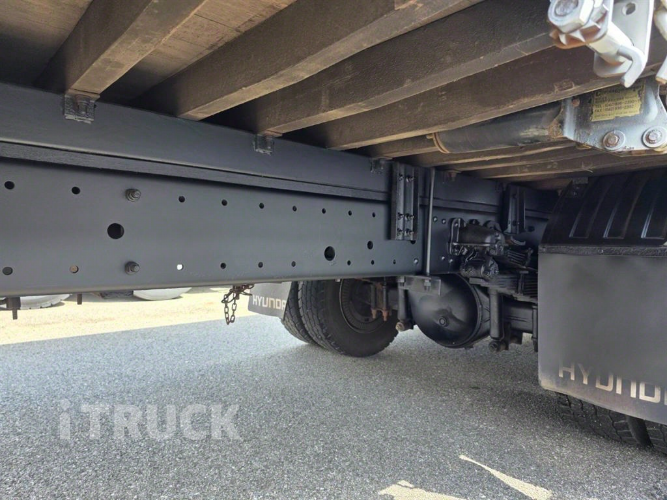 현대 메가트럭 260 앞축 카고 7.5톤 수동 9