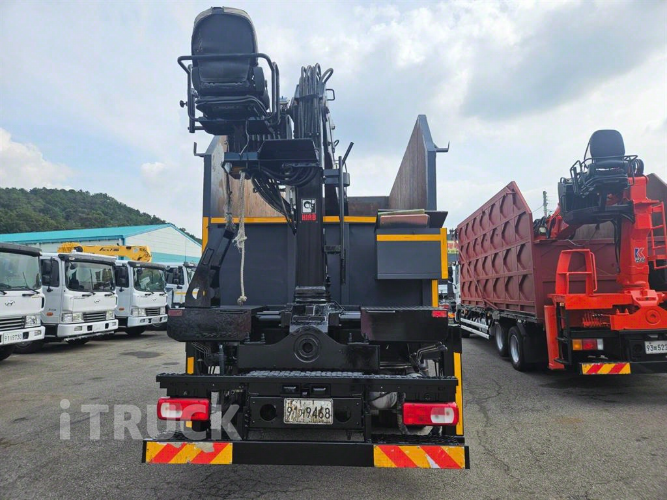 현대 파비스 집게차 300 5톤 오토 없음(순정) 4