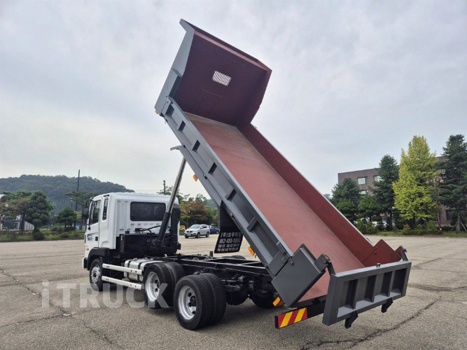 현대 메가트럭 화물덤프 5톤 9