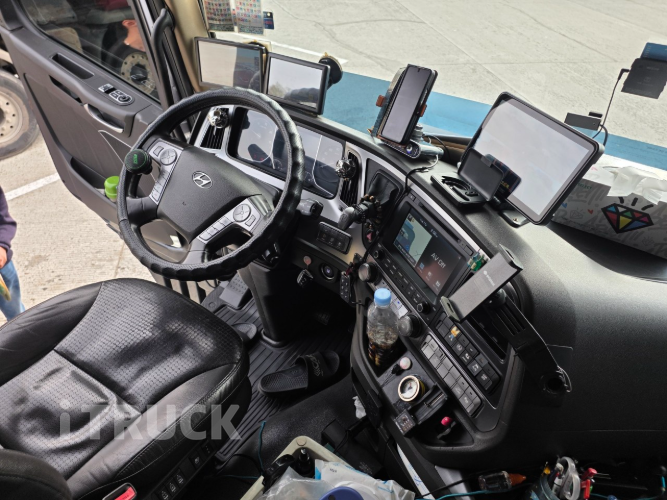 현대 엑시언트 프로 540 후축 카고 25톤 오토 8