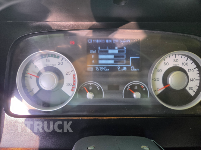 현대 메가트럭 270 후축 카고 4.5톤 수동 10