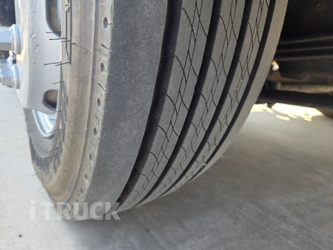 현대 메가트럭 270 후축 카고 4.5톤 수동 12