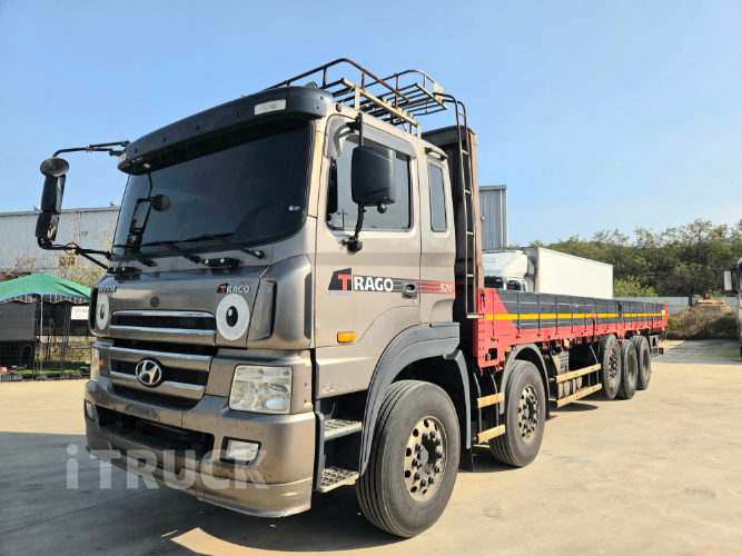 현대 트라고 520 후축 카고 25톤 오토 0