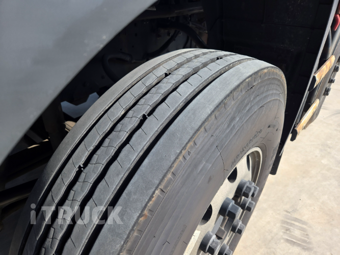 현대 트라고 520 후축 카고 25톤 오토 12