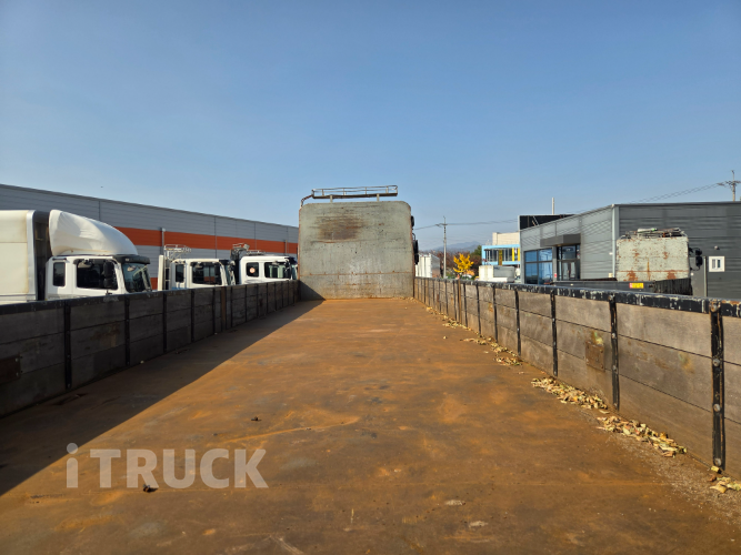 현대 트라고 520 후축 카고 25톤 오토 6