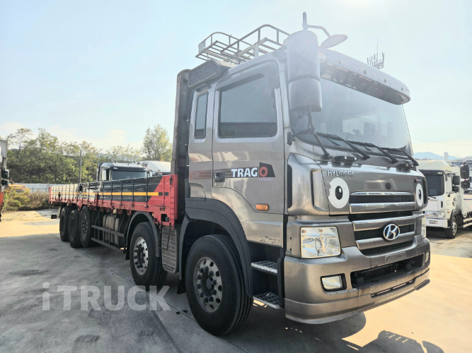 현대 트라고 520 후축 카고 25톤 오토 2