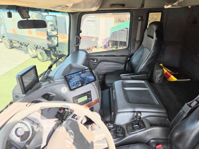 현대 트라고 520 후축 카고 25톤 오토 7