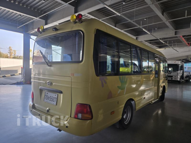 현대 버스 39인승 6