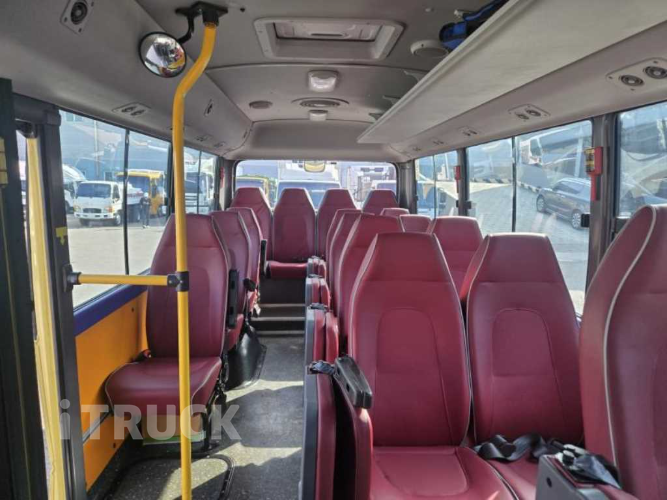 현대 버스 25인승 9