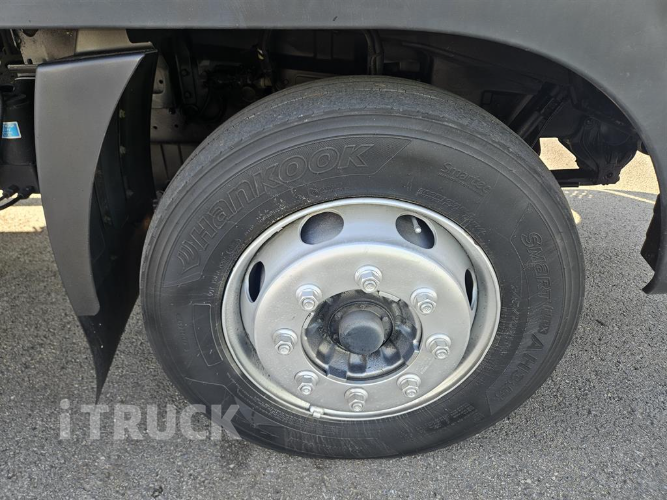 현대 메가트럭 280 단바리 익스하이탑 5톤 수동 16