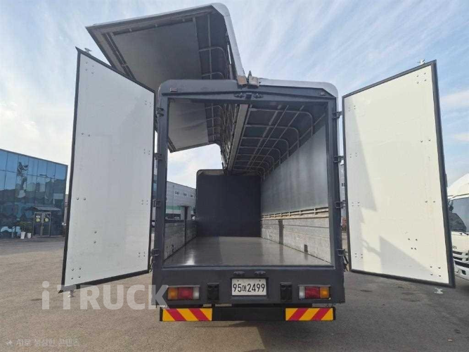 현대 메가트럭 250 후축 윙바디 4.5톤 수동 11