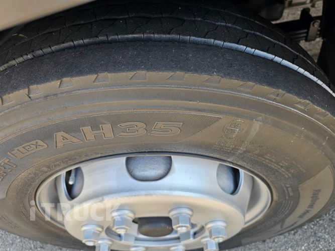 현대 메가트럭 280 앞축 카고 4.5톤 수동 13