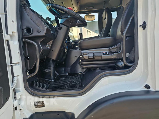 현대 메가트럭 280 앞축 카고 4.5톤 수동 7