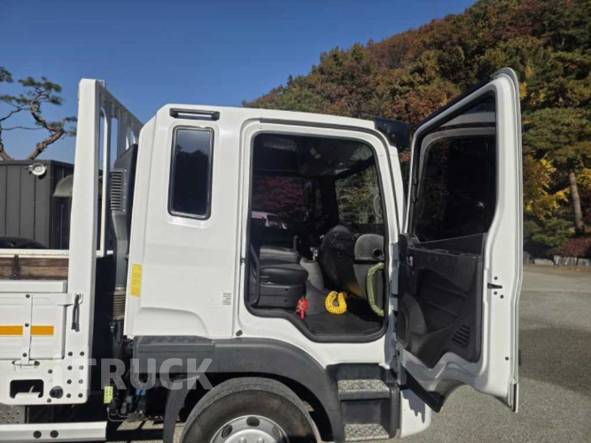 현대 메가트럭 280 단바리 카고 5톤 수동 9