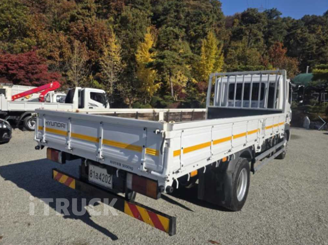 현대 메가트럭 280 단바리 카고 5톤 수동 2