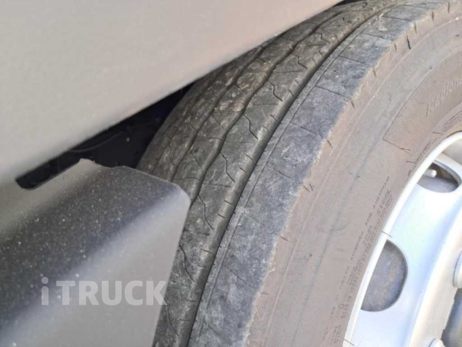 현대 메가트럭 280 앞축 카고 4.5톤 수동 8