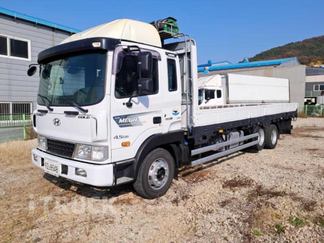 현대 메가트럭 280 앞축 카고 4.5톤 수동 1