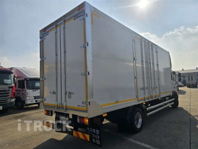 현대 메가트럭 280 단바리 익스하이탑 4.5톤 수동 1