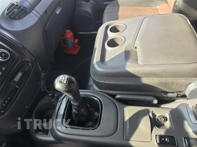 현대 메가트럭 280 단바리 익스하이탑 4.5톤 수동 13