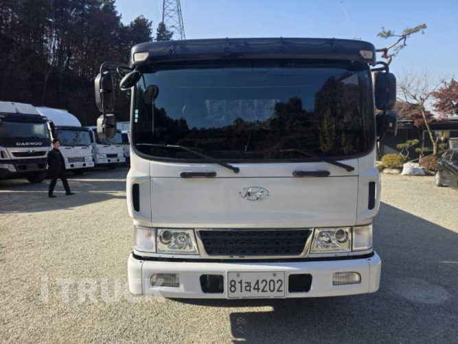 현대 메가트럭 280 단바리 카고 5톤 수동 2