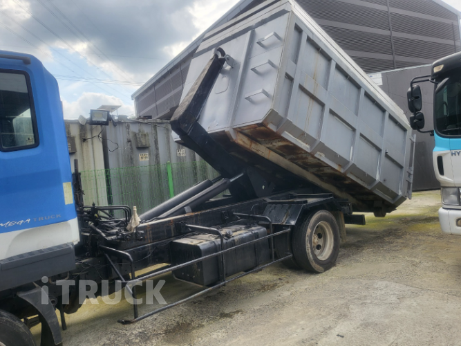 현대 메가트럭 암롤 255 5톤 수동 단바리 3