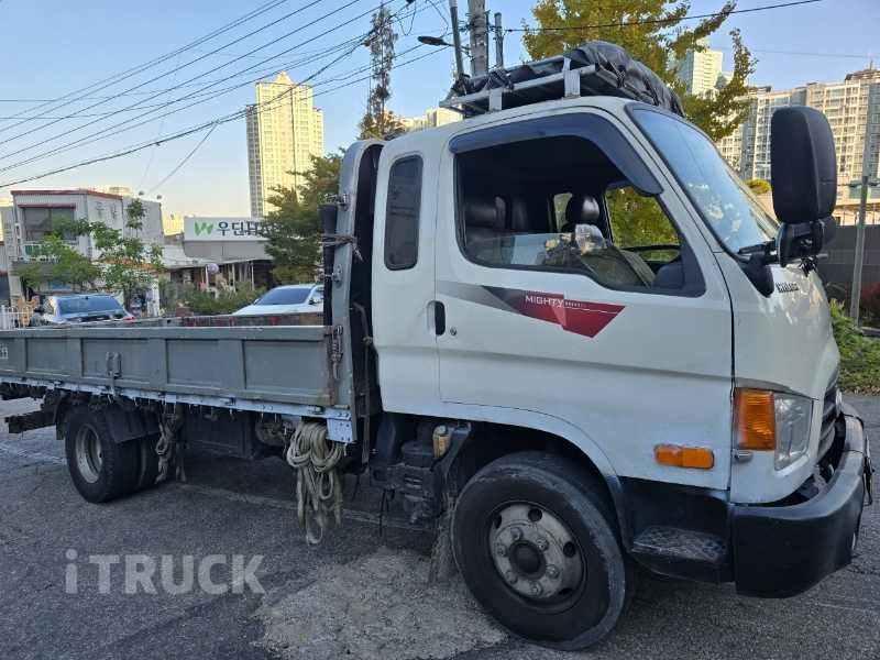 현대 이마이티 2.8톤 카고 슈퍼캡 장축 2
