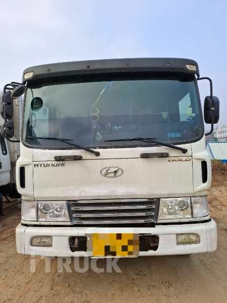 현대 메가트럭 260 앞축 카고 4.5톤 수동 1