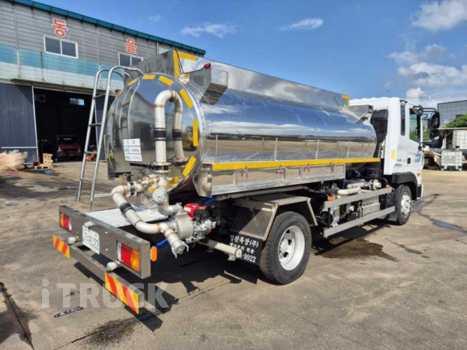 현대 살수차 메가트럭 스텐탱크 8,000L 수동 4