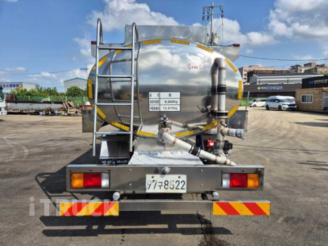 현대 살수차 메가트럭 스텐탱크 8,000L 수동 3