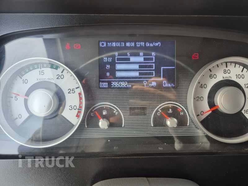 현대 메가트럭 260 단바리 윙바디 5톤 수동 12