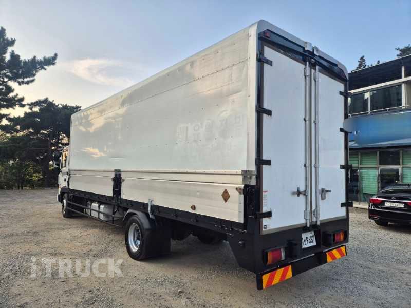 현대 메가트럭 260 단바리 윙바디 5톤 수동 4