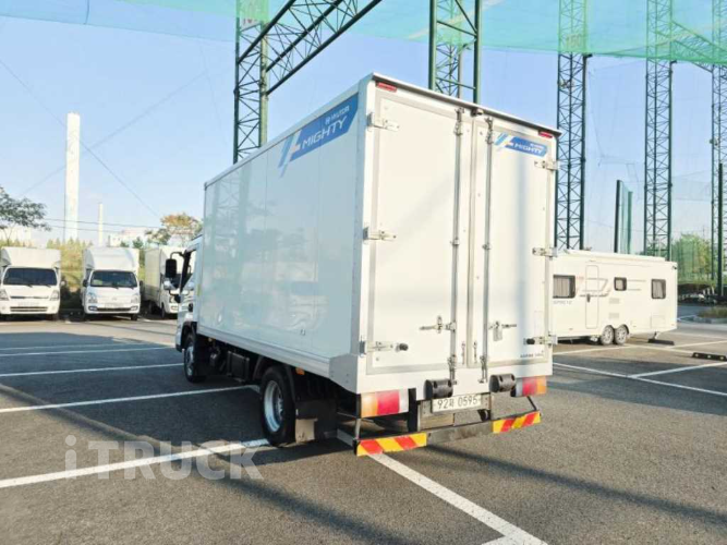 현대 올뉴마이티 2.5톤 냉동탑 4