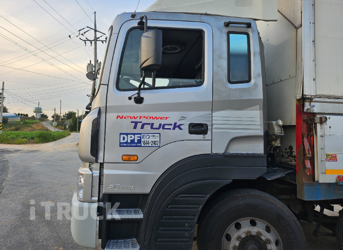 현대 뉴파워트럭 앞축 윙바디 25톤 수동 2