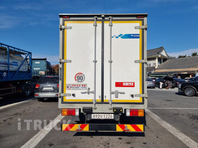 현대 올뉴마이티 2.5톤 냉동탑 4