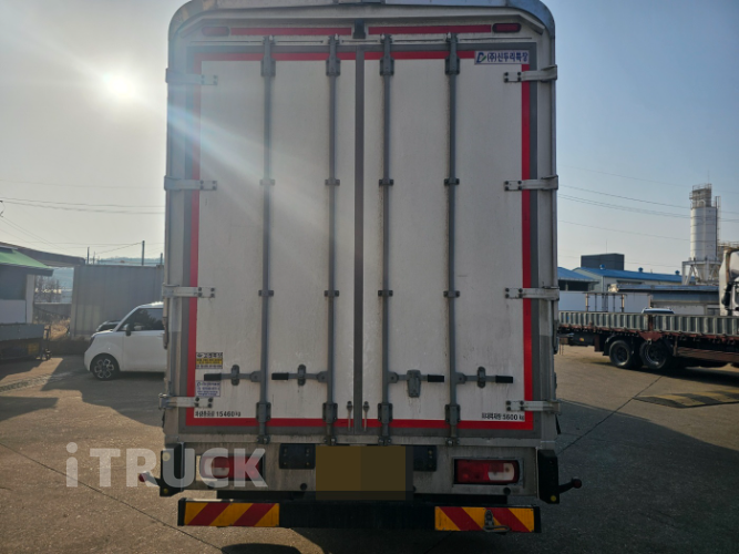 현대 파비스 300 후축 윙바디 8.1톤 오토 3