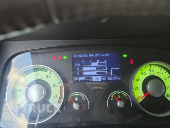 현대 메가트럭 280 단바리 윙바디 4.5톤 수동 12