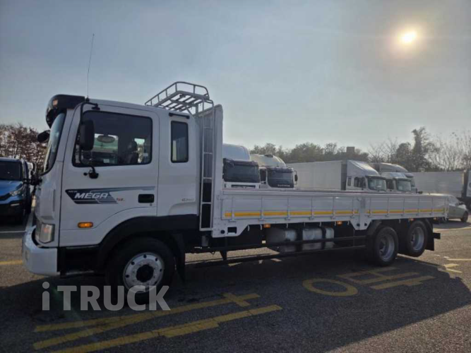 현대 메가트럭 260 후축 카고 4.5톤 수동 4