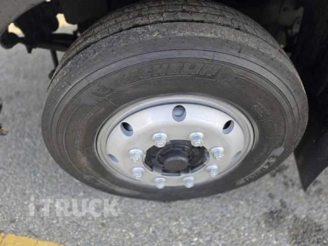 현대 메가트럭 260 후축 카고 4.5톤 수동 8