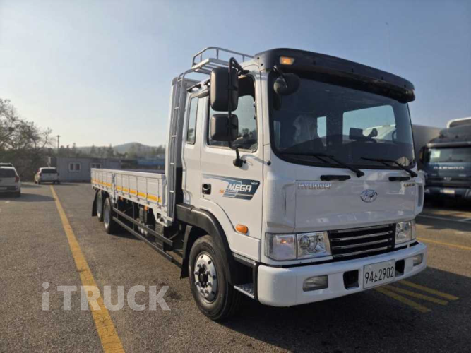 현대 메가트럭 260 후축 카고 4.5톤 수동 2