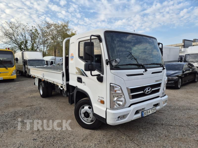 현대 올뉴마이티 3.5톤 카고 슈퍼캡 1