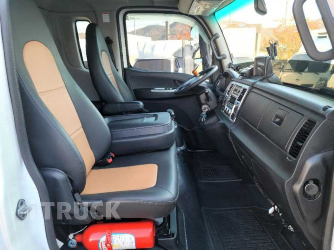 타타대우 더쎈 3.5톤 광폭 냉동탑 투냉 조르다 9