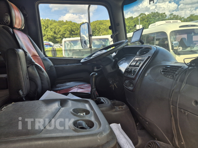 현대 메가트럭 260 단바리 카고 4.5톤 수동 2