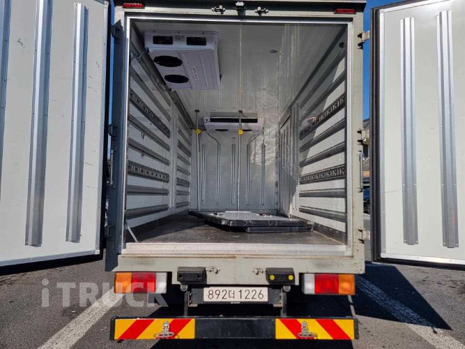 현대 올뉴마이티 2.5톤 냉동탑 6